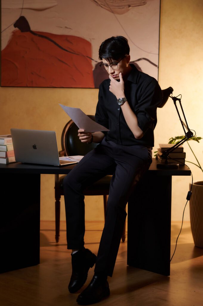 Profile Biểu Tượng — 06 — ảnh 10 — Cinematic, cá tính, ấn tượng — Gạo Nâu Profile