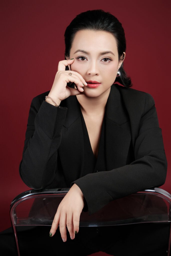 Premium Profile — 03 — photo 11 — Contemporary, confident, visionary — Gạo Nâu Profile