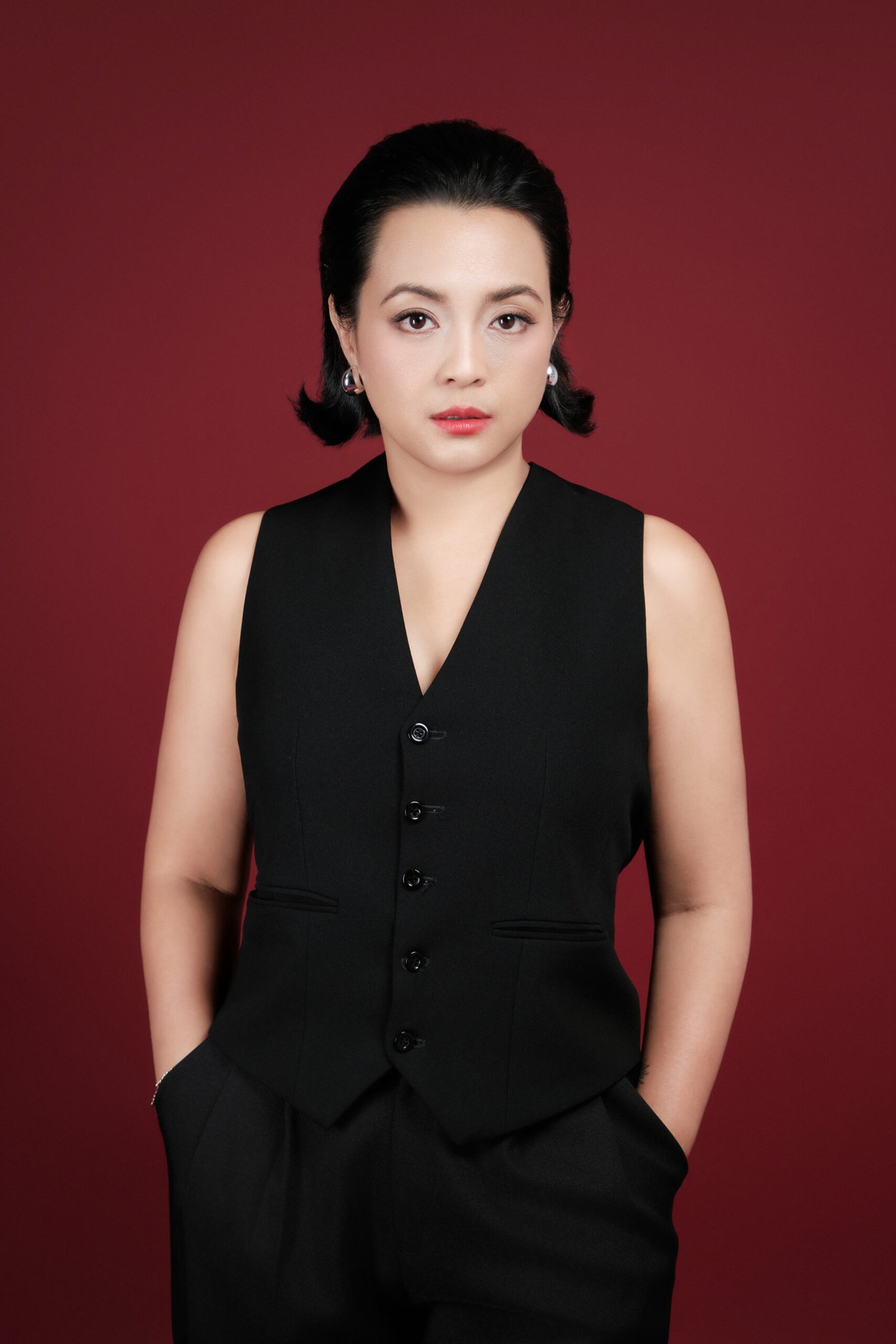 Profile Cao Cấp — 05 — ảnh 1 — Đa dạng, chuyên nghiệp, linh hoạt — Gạo Nâu Profile