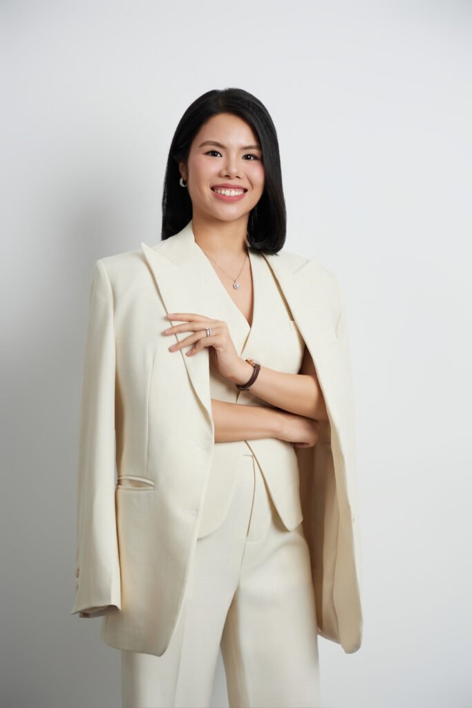 Profile Cao Cấp — 07 — ảnh 7 — Đáng tin, điềm tĩnh, chuyên môn — Gạo Nâu Profile