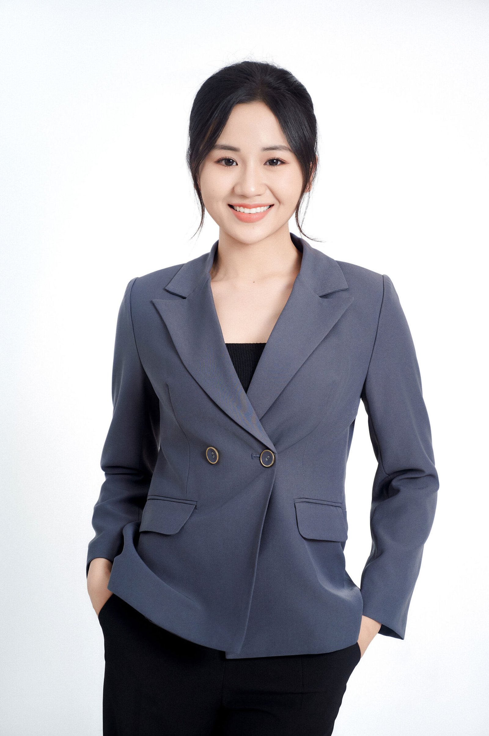 베이직 프로필 — 02 — 사진 3 — Gạo Nâu Profile