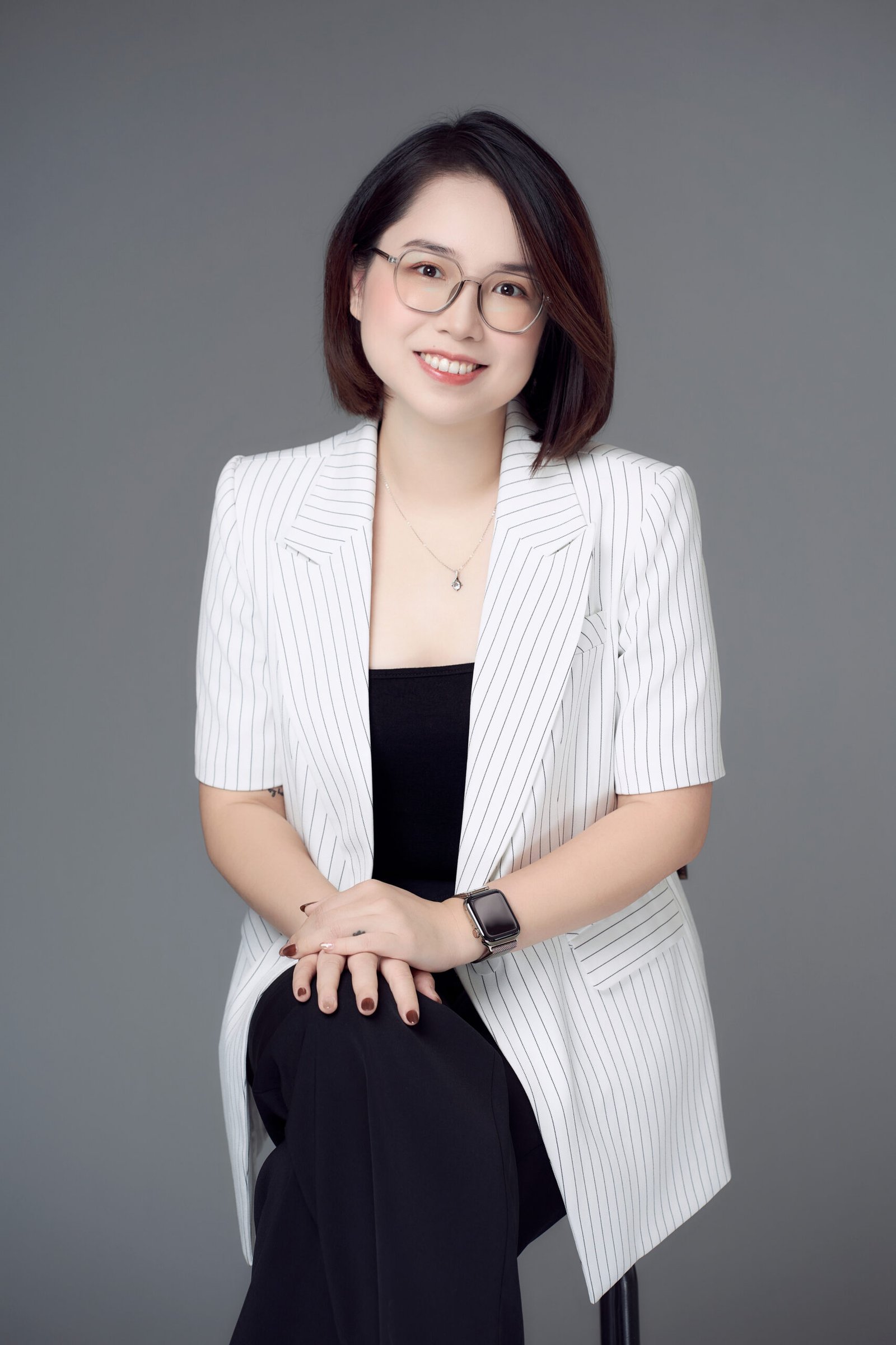 Ms Quyên — BluSaigon — 사진 6 — Gạo Nâu Profile