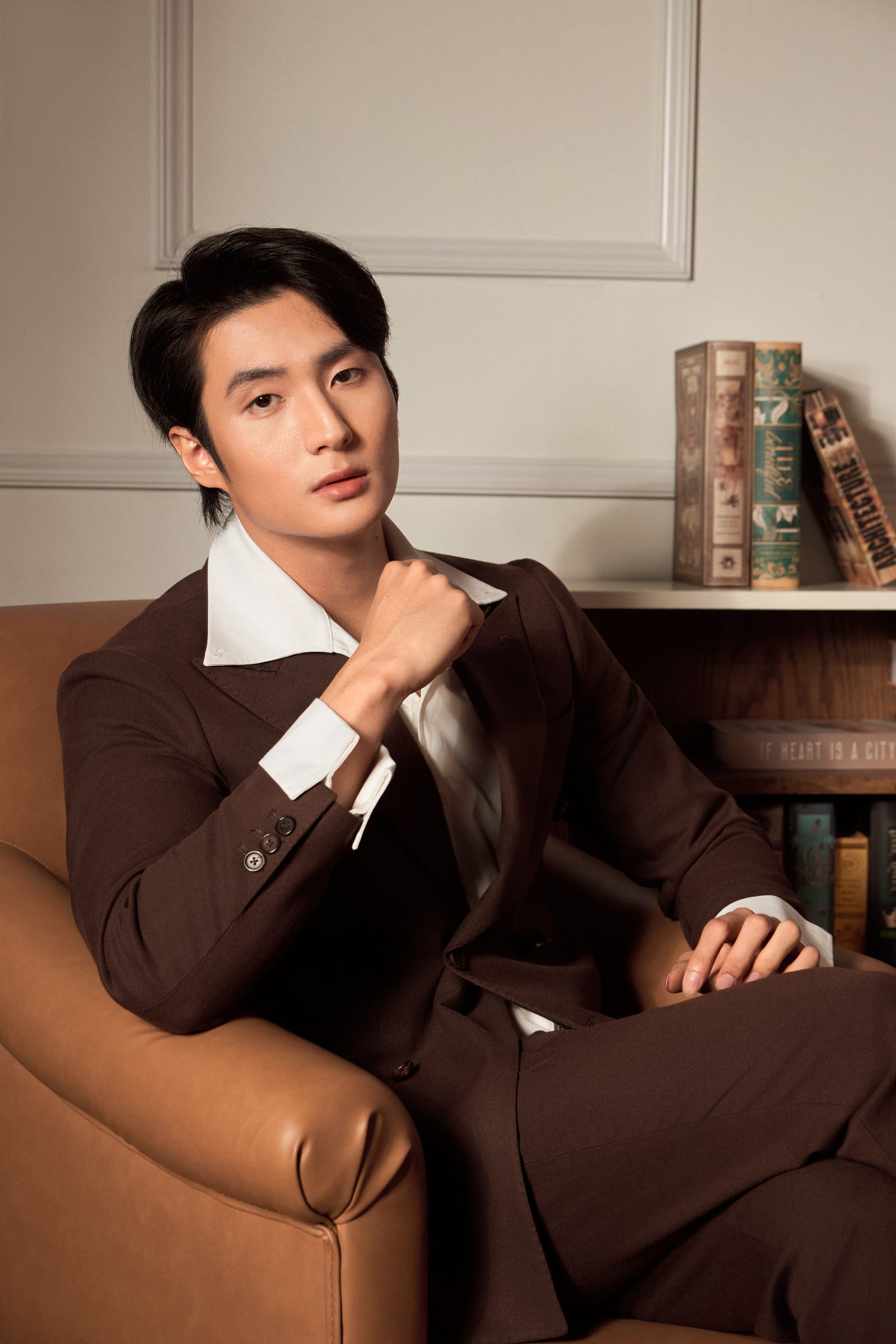 Profile hiện đại — Chân dung chuyên nghiệp — ảnh 3 — Gạo Nâu Profile
