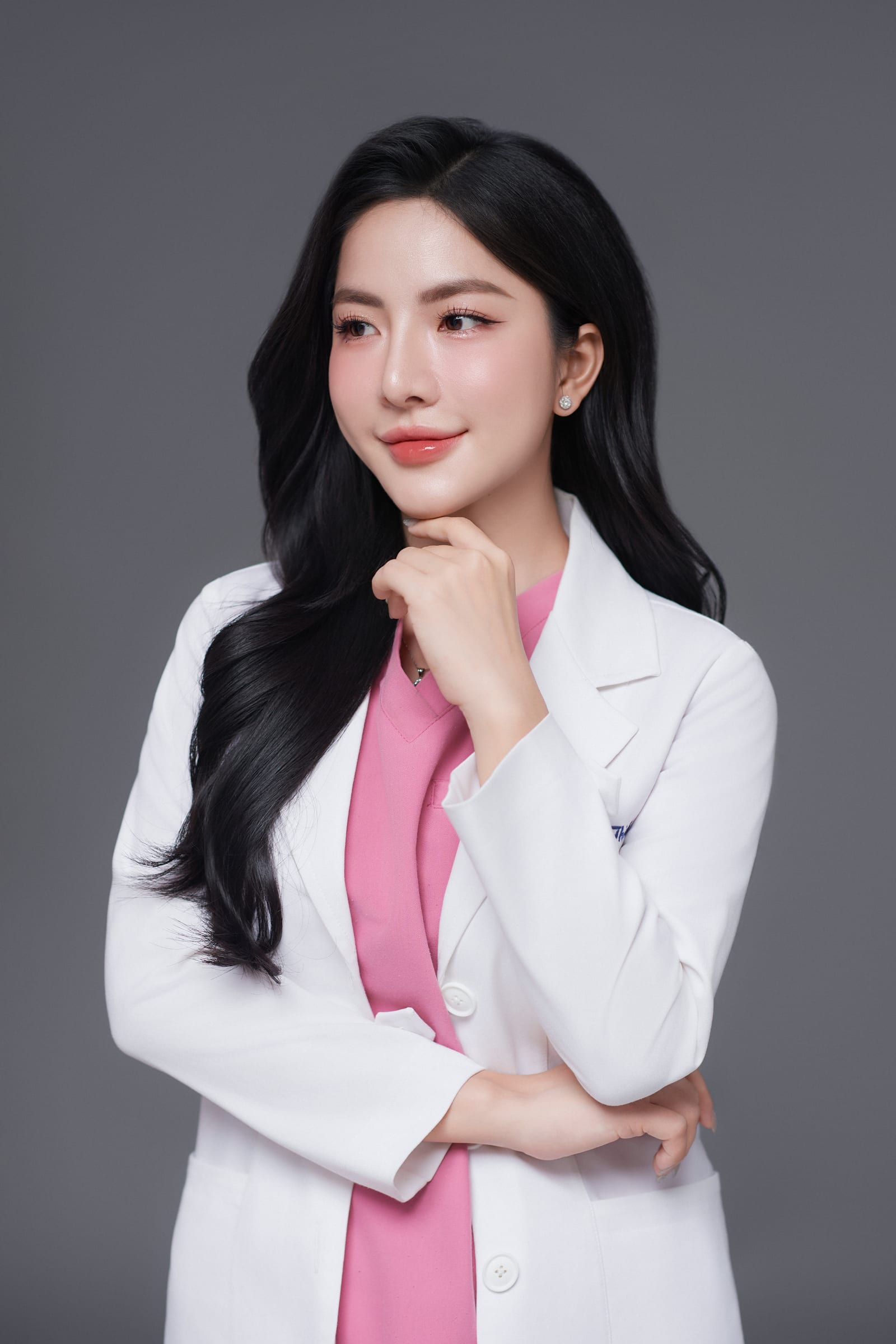 Profile hiện đại — Chân dung chuyên nghiệp — ảnh 9 — Gạo Nâu Profile