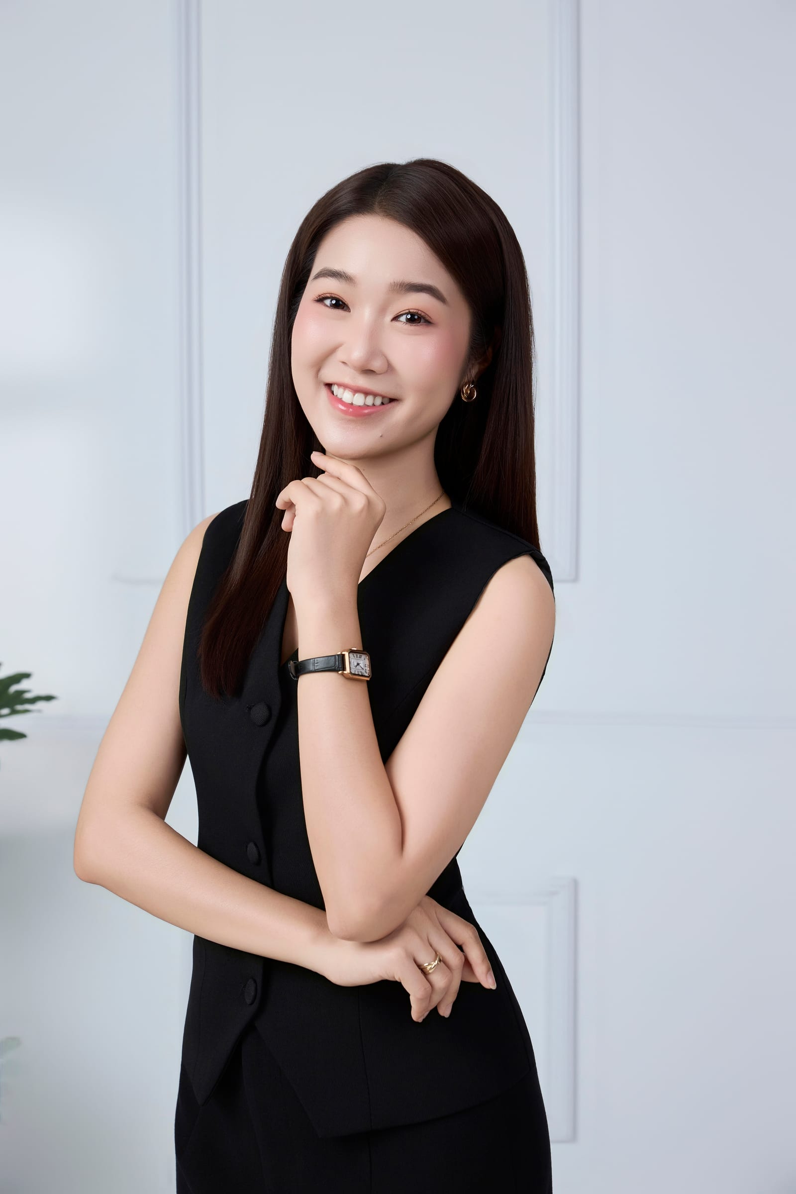 Profile hiện đại — Chân dung chuyên nghiệp — ảnh 13 — Hiện đại, sáng gọn, tự tin — Gạo Nâu Profile