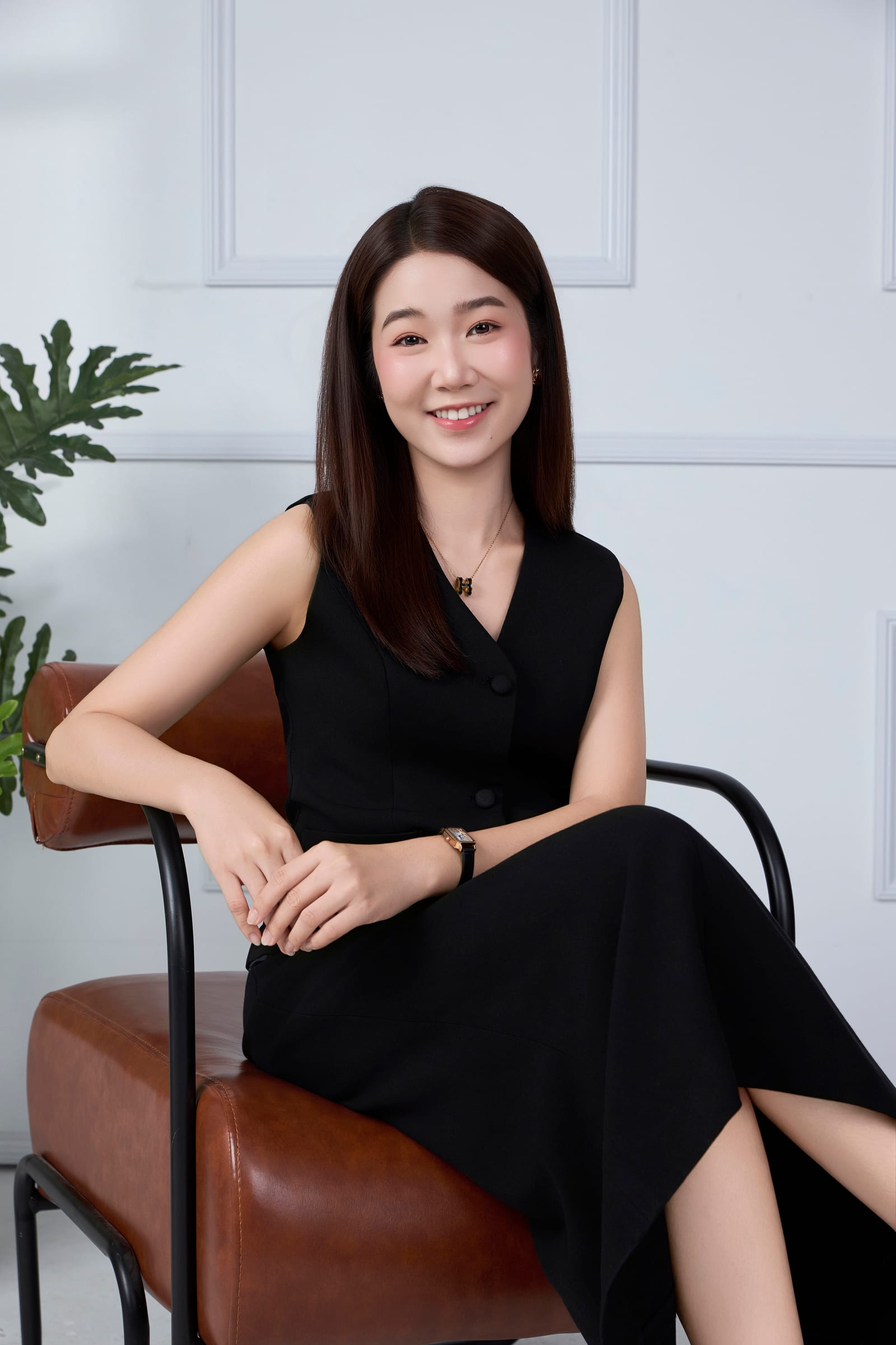 Profile hiện đại — Chân dung chuyên nghiệp — ảnh 14 — Gạo Nâu Profile