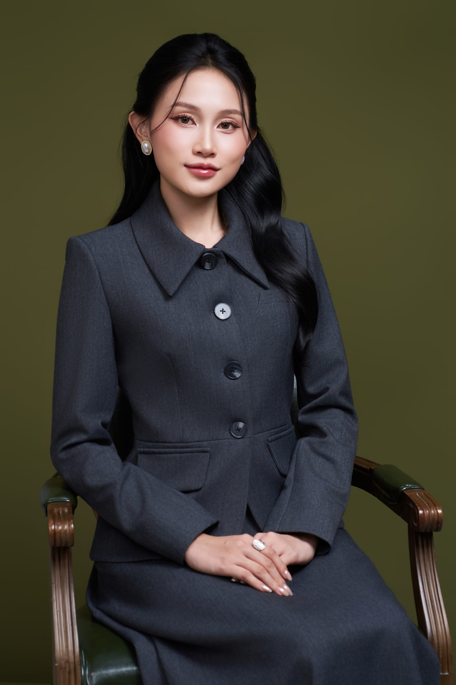 Profile hiện đại — Chân dung chuyên nghiệp — ảnh 18 — Hiện đại, sáng gọn, tự tin — Gạo Nâu Profile