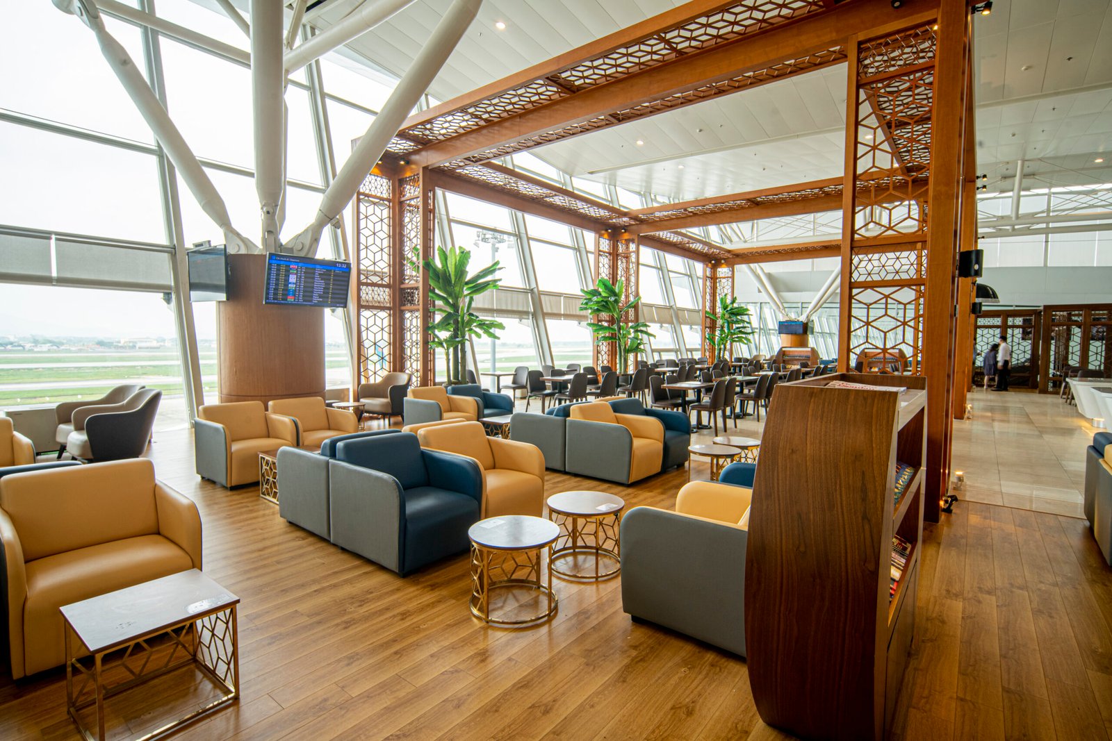Vietnam Airlines — Case Study — photo 9 — Gạo Nâu Profile