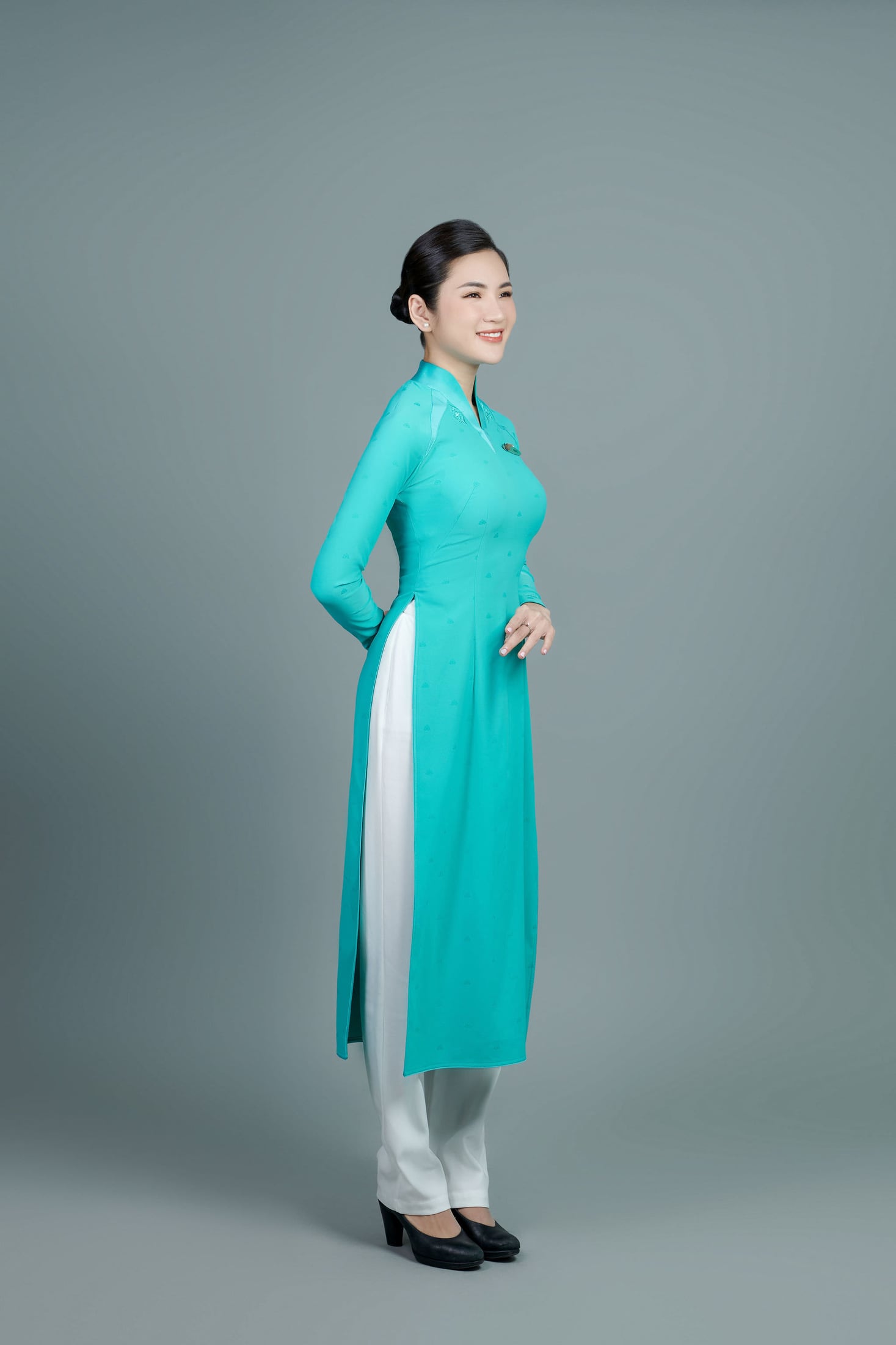 Ảnh mẫu 2 — 空乘档案照 — Gạo Nâu Profile