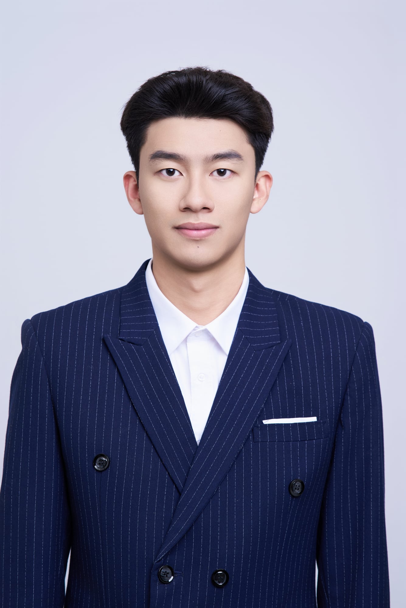 Ảnh mẫu 6 — 行政证件照 — Gạo Nâu Profile