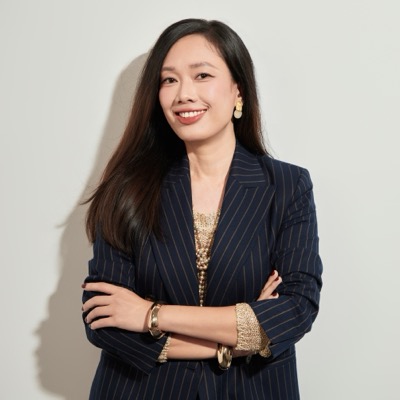 Chân dung Ms. Sophie Hà Nguyễn