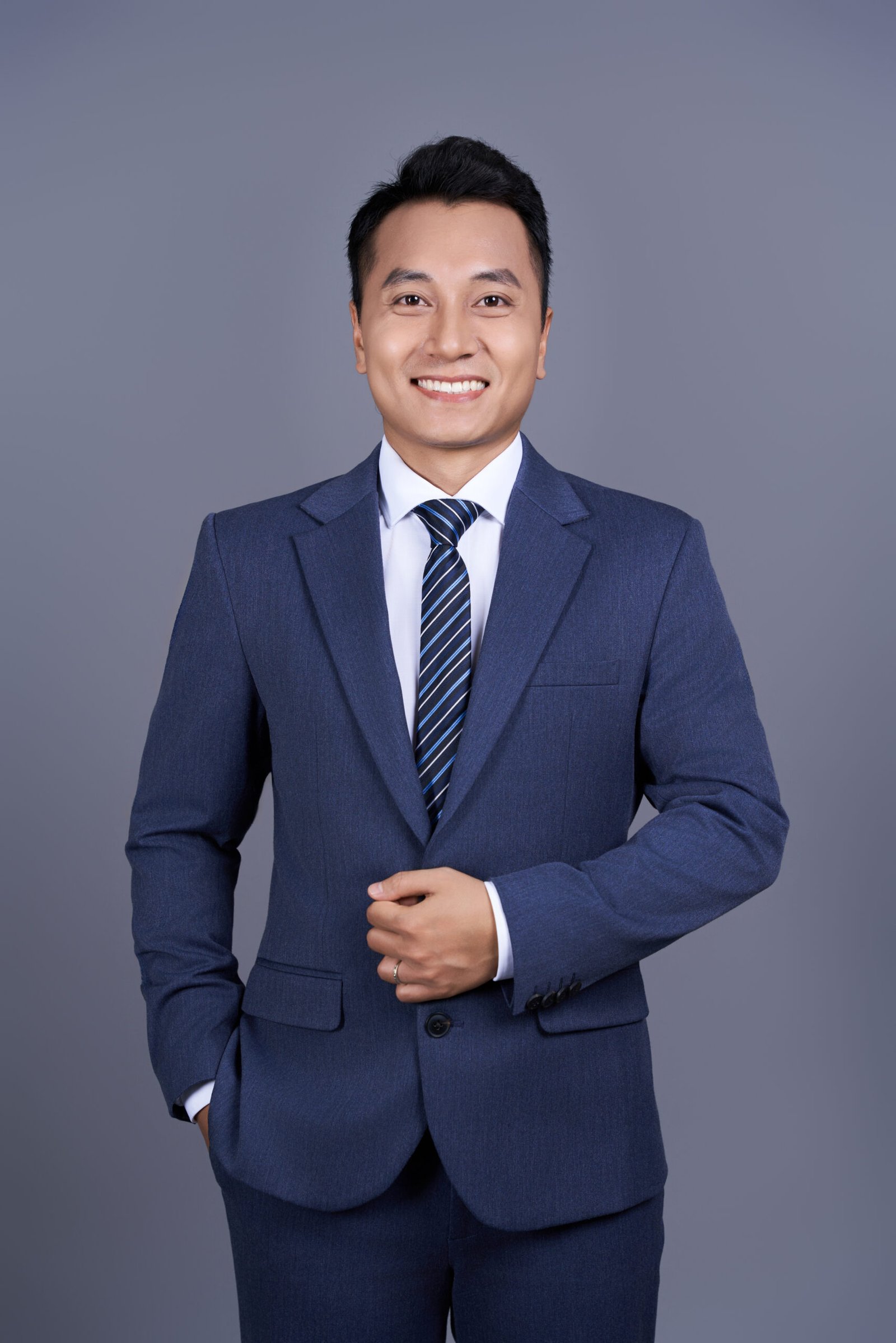 13.5 KOL DƯỢC SĨ ĐỨC 09H8374